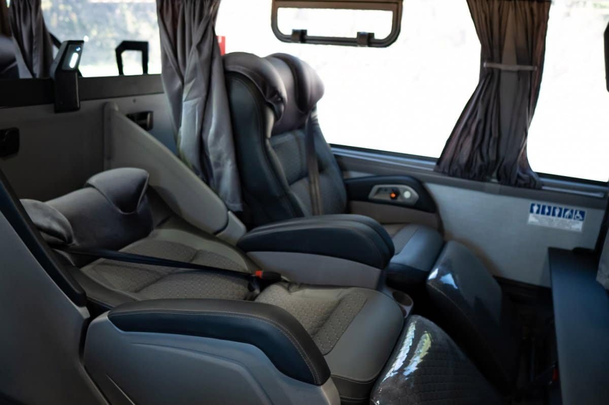 Conforto e praticidade na estrada: o que esperar de uma viagem em ônibus semi leito 1 78ed5405af0c3c7dc271226856991b35