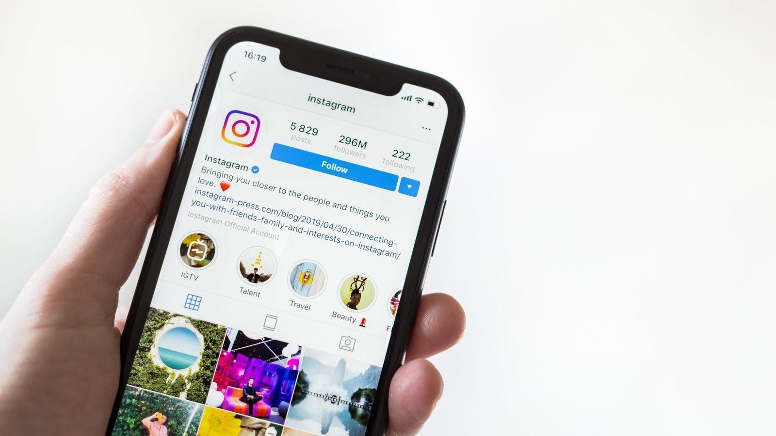 Ação de marketing do Instagram em portas de escolas em SP gera polêmica 1 Ação de marketing do Instagram em portas de escolas em SP gera polêmica