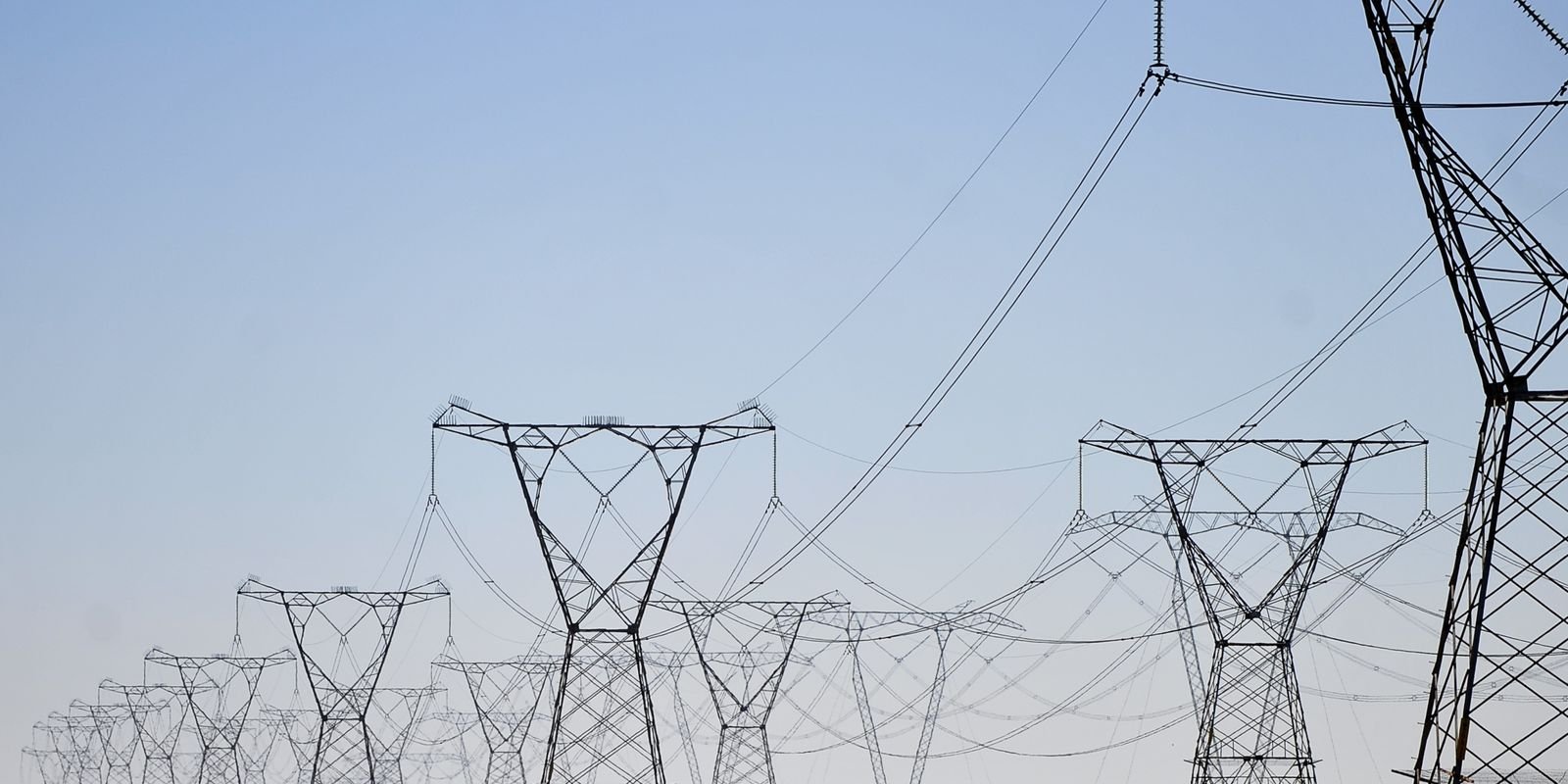 O excesso de oferta de energia elétrica força ONS a cortar geração distribuída no Brasil 1 O excesso de oferta de energia elétrica força ONS a cortar geração distribuída no Brasil
